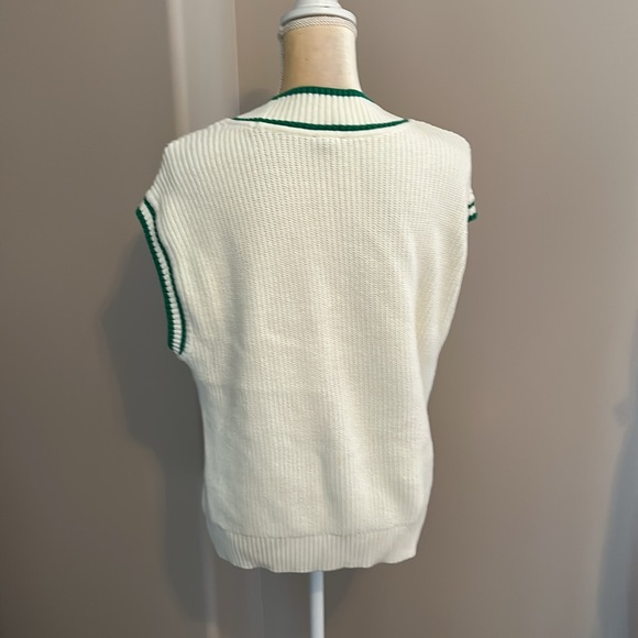 NWT Talbots Drop Shoulder Cable Knit Sweater Vest(size medium) - Picture 5 of 7